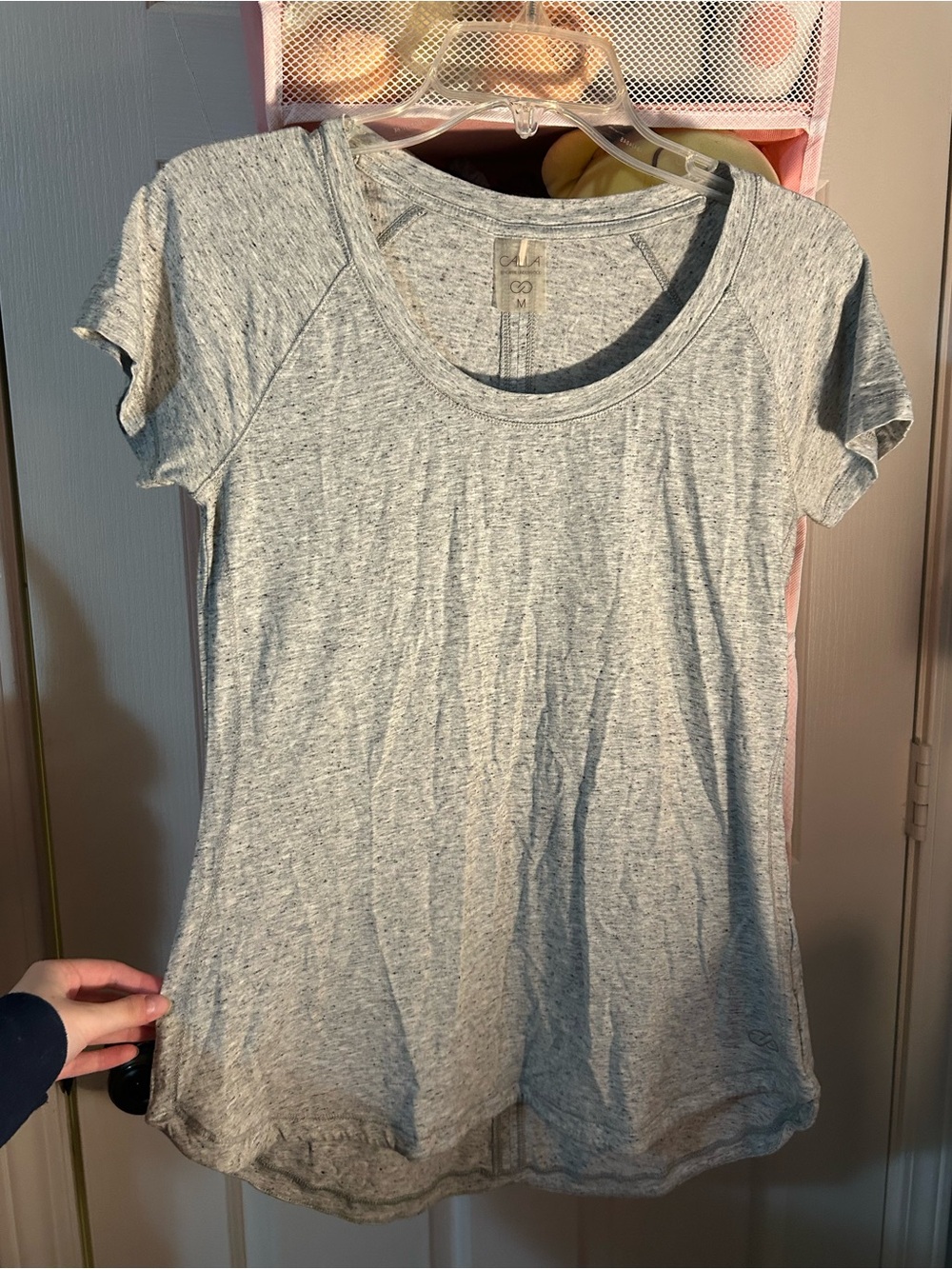 CALIA BY CARRIE UNDERWOOD GRAY SCOOP NECK TEE